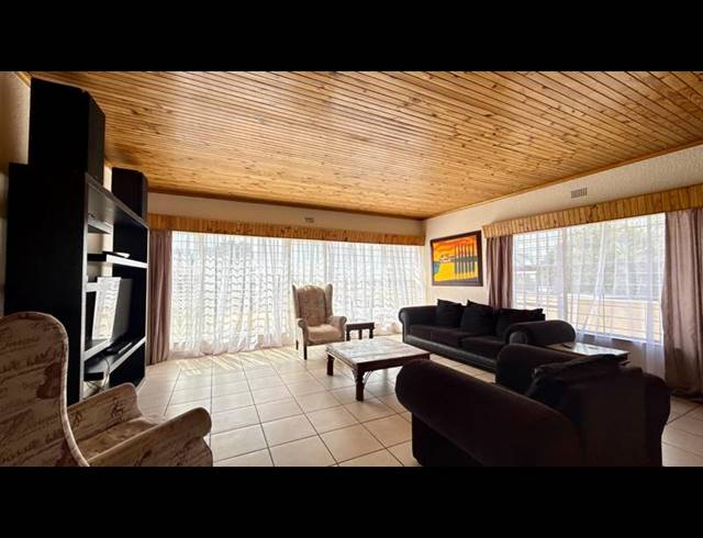 4 BEDROOM HOUSE FOR SALE IN RISANA